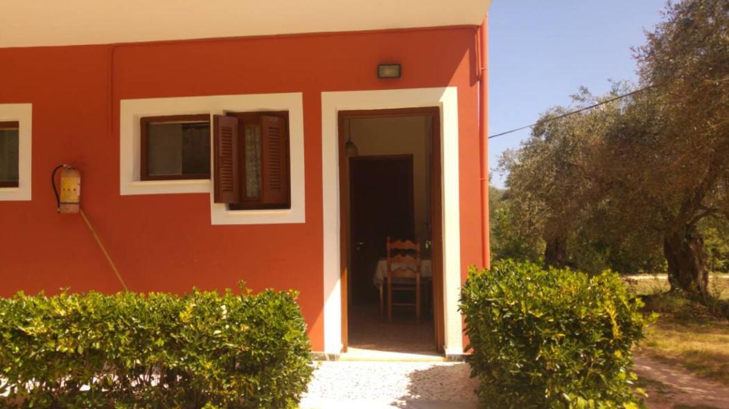 Geramia Apartment Melissia  ภายนอก รูปภาพ