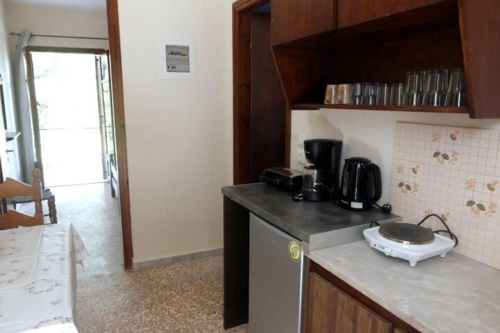 Geramia Apartment Melissia  ภายนอก รูปภาพ